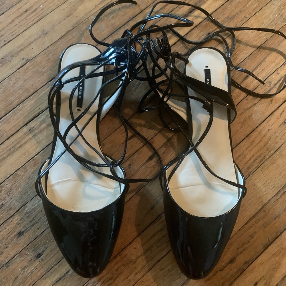 Zara Basic Black Patent Tie-Up Flats/Mules, 38